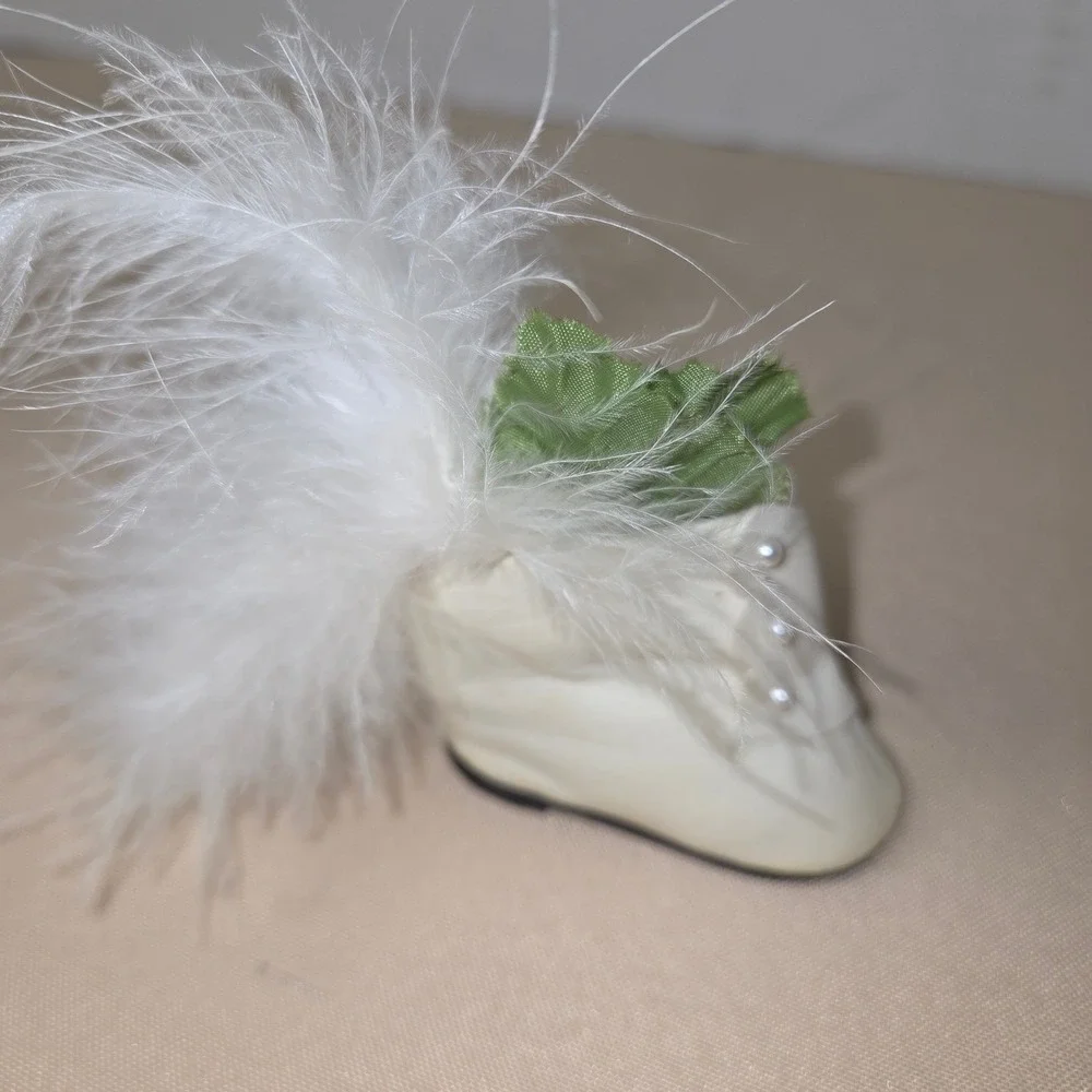 Vintage‎ Miniature White Leather Bootie Doll Shoe Ornament Feather Floral